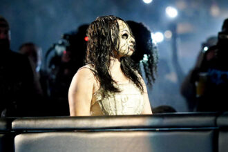 A new glitch appears on Raw as Wyatt Sids revives speculation