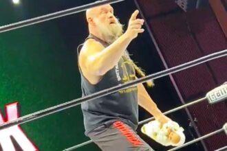 Former WWE star Jean Snitzky recreates the infamous baby kick spot during the GCW event