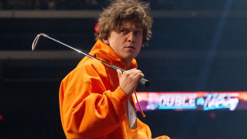 Updated Hook AEW Returns