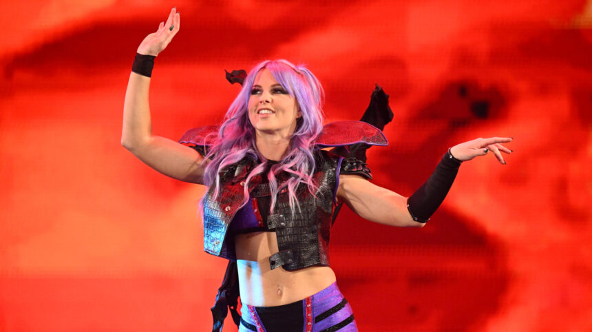 Candice Lerae helps Tommaso Ciampa get a singles victory and reunites with DIY at WWE Smackdown