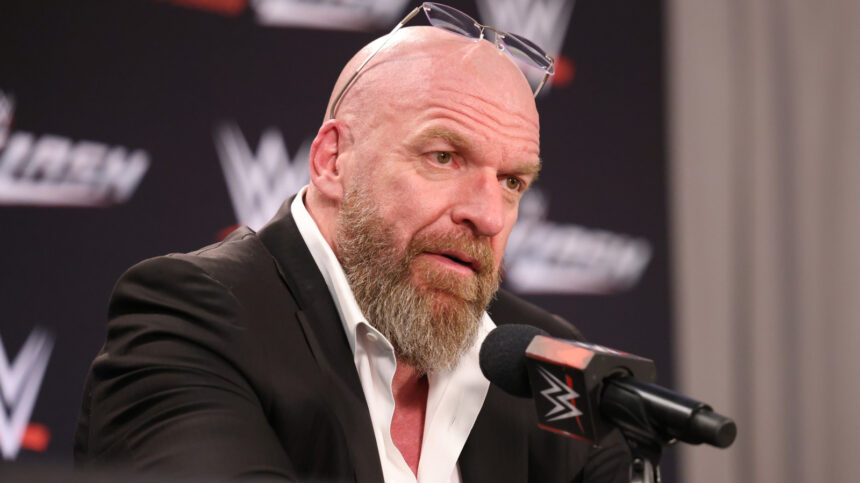 Dave Meltzer evaluates WWE's decision to run SNME on the same day as AEW