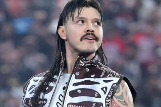 Dominique Mysterio says this top WWE star is always there to help him