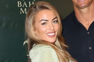 Former WWE star Mandy Rose laughs on social media by trolling about her appearance