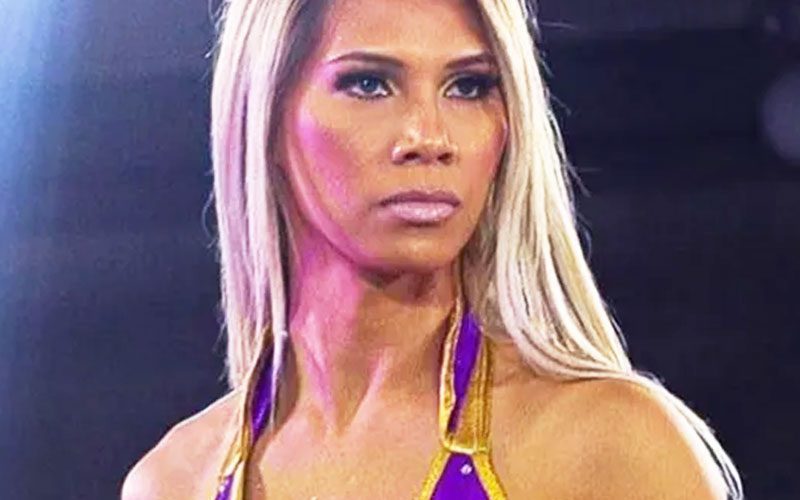 Gisele Shaw reacts to Scott Damore's rebound after victory in the MLP women's title