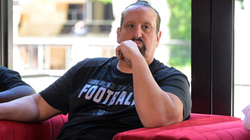 Tommy Dreamer points out a "unsteady" moment from the raw crowd in WWE
