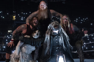 Wyatt Sids is back and disbands the tag title main event on WWESmackDown