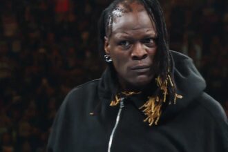 R-Truth makes shocking returns with bank WWE money