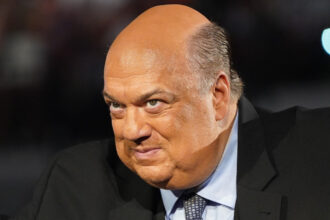 Is there a difference between a professional wrestling manager and a commissioner?