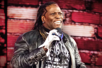 The Wrestling World Responds to R-Truth's WWE Release