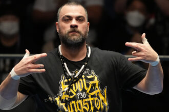 Aew Star Eddie Kingston details the mentality of choosing "boys" over "offices"