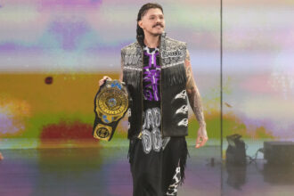 Dominik Mysterio Will (ultimately) defends WWE Men's IC title vs Summer Slam's AJ style