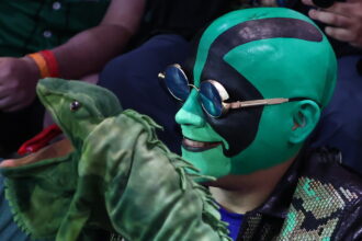 The former TNA world champion hopes to play against Iguana in the AAA
