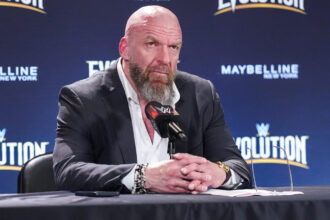 Behind the scenes report on internal reactions to WWE Unreal