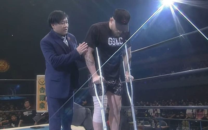Gabe Kidd was forced to lose his G1 climax match due to a knee injury