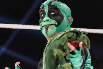Iguana lists the WWE stars who inspired him