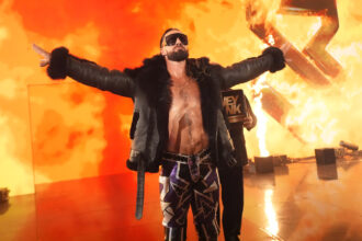Seth Rollins Behind the Scenes of WWE Evolution after SNME Injury