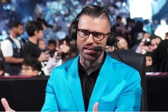Behind the scenes push for the Collegraves to win the regular WWE main roster