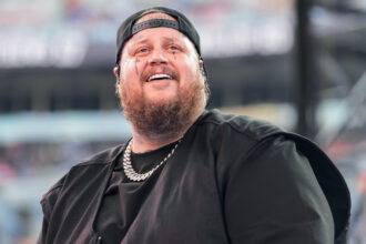 Faced with Logan Paul in WWE Smackdown, Jelly Roll corners Randy Orton in SNME