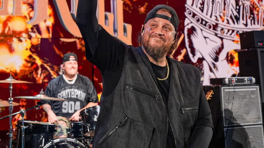 Jelly Roll Reveals Current WWE Stars He’s Been Training With