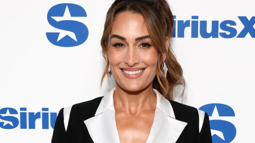 Nikki Bella believes she can "make magic" with this top WWE star