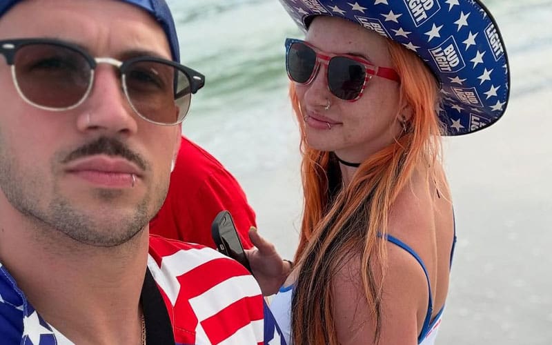 Priscilla Kelly and Zachary Wentz get a cheeky humpy in the beach pics of July 4th