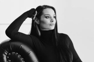 Saraya says that she loves WWE and doesn't have a lecture on her way home.