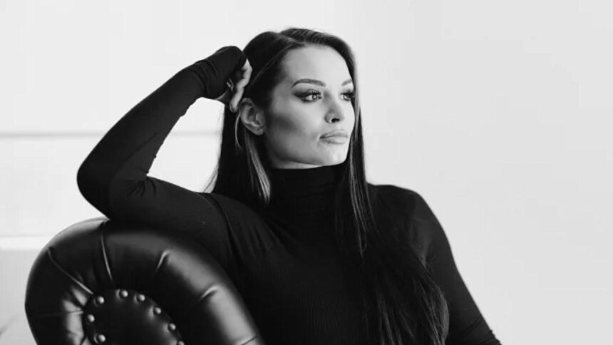 Saraya says that she loves WWE and doesn't have a lecture on her way home.