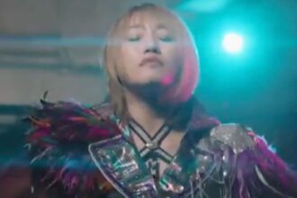 Syuri comes to Roh and she brings her serious resume with her