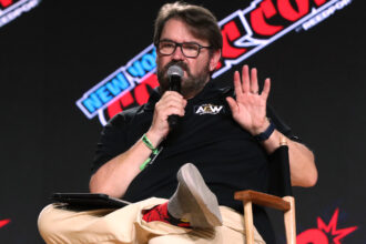 Aee's Tony Schiavone says the WWE match "changed women's wrestling."