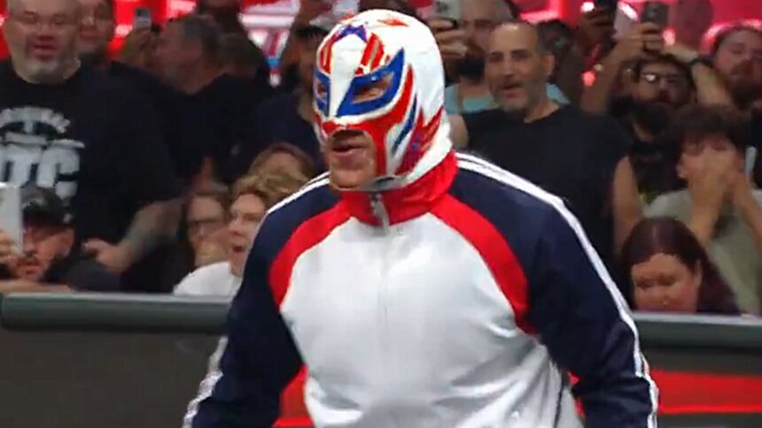 New El Grande Americano appears on WWE Raw