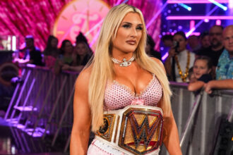 WWE Hofer returns with Smackdown and challenges Tiffany Stratton with Evolution 2