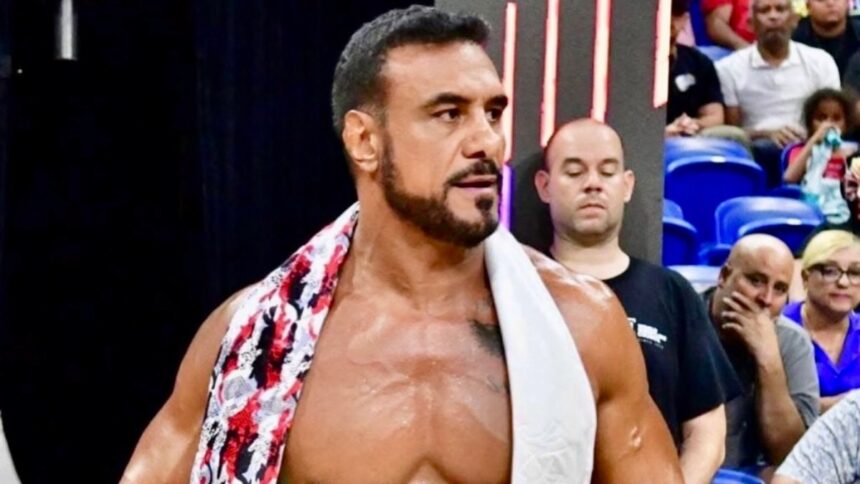 WWE was split with Alberto El Patron Return