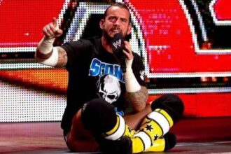 CM Punk claims that his famous "pipe bomb" promotion didn't break Kayfabe