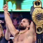 Seth Rollins shocks the WWE Universe and surprise money with bank cash in at Summerslam 2025