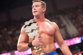 Legendary children of wrestling flop hard in the ring
