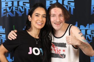 AJ Lee, Fan