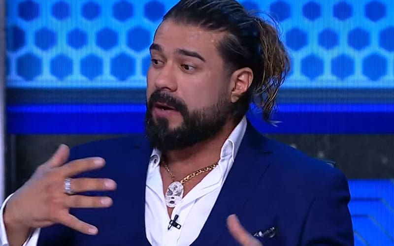 Andrade says WWE hasn't signed shortened contract yet