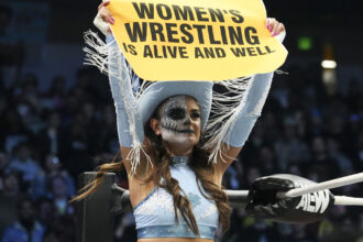 AEW's Thunder Rosa speaks out about abuse of women in wrestling locker rooms