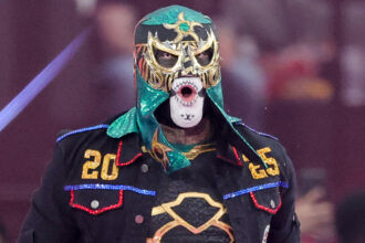 Penta returns from injury and saves Rey Mysterio from Vision on WWE RAW