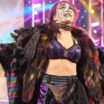 Asuka responds with applause to cruel fans over ring accident