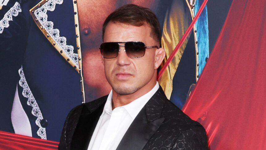 Backstage report on WWE's plans for El Grande Americano as Chad Gable's return approaches