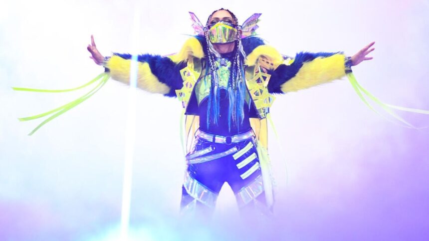 Julia defeats Chelsea Green to win the WWE United States Women's Championship on SmackDown