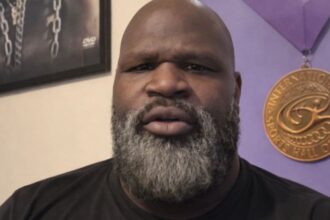 Mark Henry reacts to Denver Broncos' disappointing loss to New England Patriots in AFC