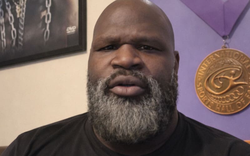 Mark Henry reacts to Denver Broncos' disappointing loss to New England Patriots in AFC