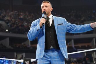 WWE Smackdown star reportedly injured during holiday tour