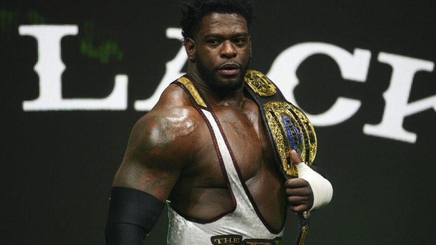 Former AEW star Hobbs makes his debut as Royce Keys at WWE Royal Rumble