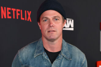 Former WWE guest star Stephen Amell says 2026 Royal Rumble was 'terrible'